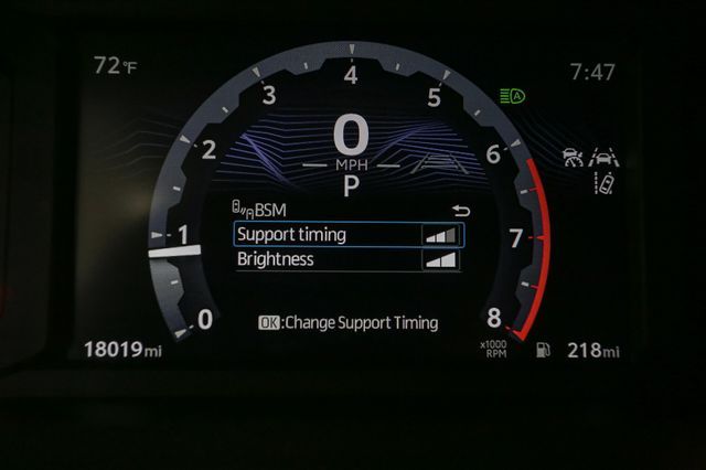Vehicle image 24 of 50