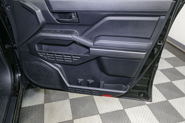 Vehicle image 41 of 50