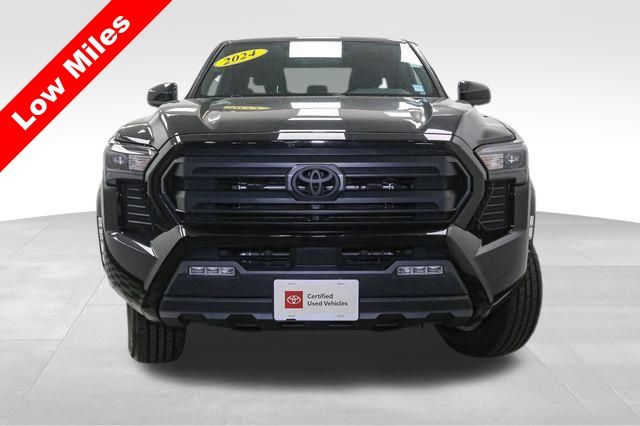 Vehicle image 5 of 50