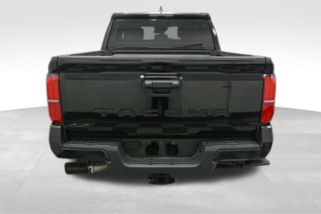 Vehicle image 11 of 50