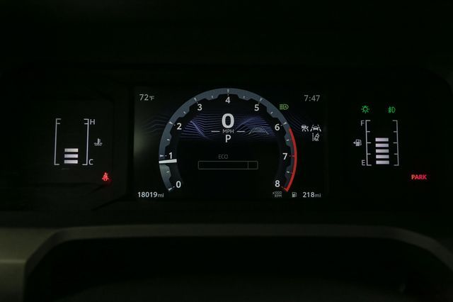 Vehicle image 22 of 50
