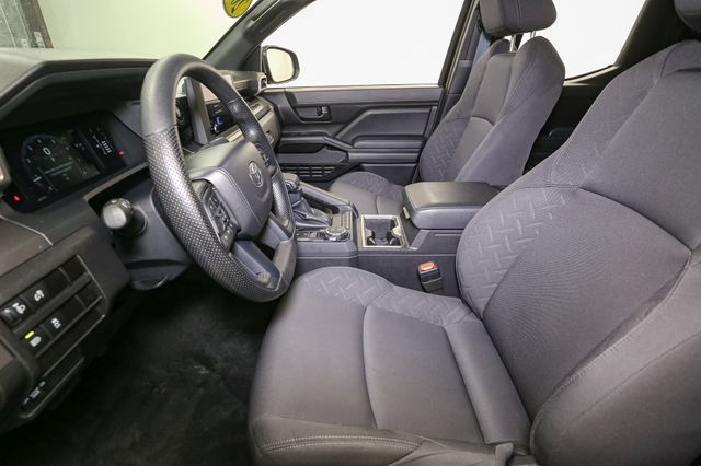 Vehicle image 18 of 50