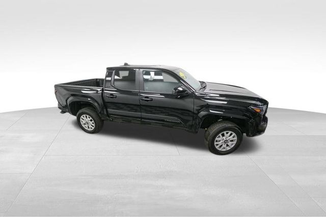 Vehicle image 6 of 50