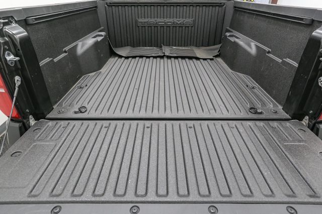 Vehicle image 15 of 50