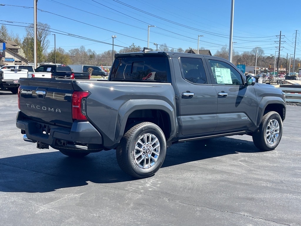 Vehicle image 5 of 32