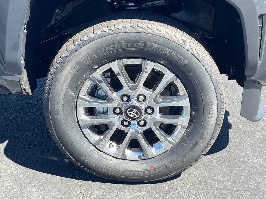 Vehicle image 32 of 32