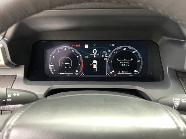 Vehicle image 20 of 32