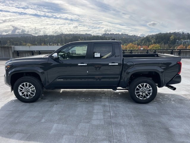 Vehicle image 3 of 31