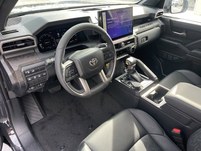 Vehicle image 2 of 31