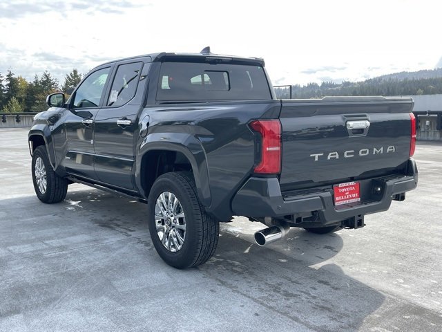 Vehicle image 4 of 31