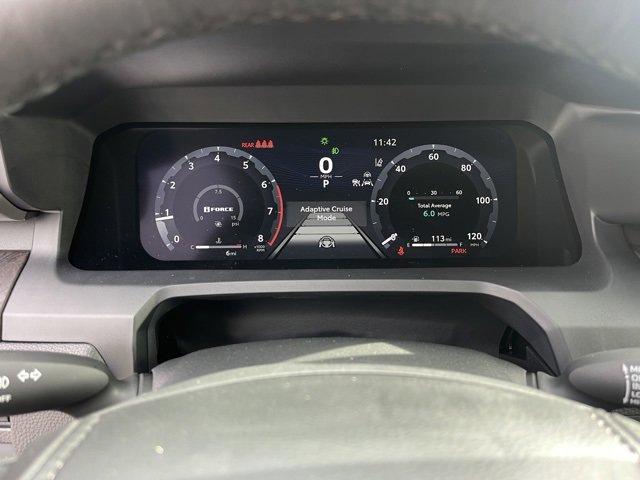 Vehicle image 20 of 31
