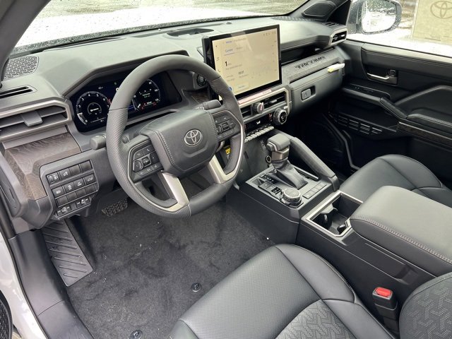 Vehicle image 2 of 34