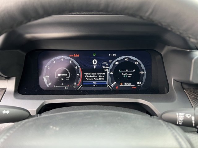 Vehicle image 20 of 34