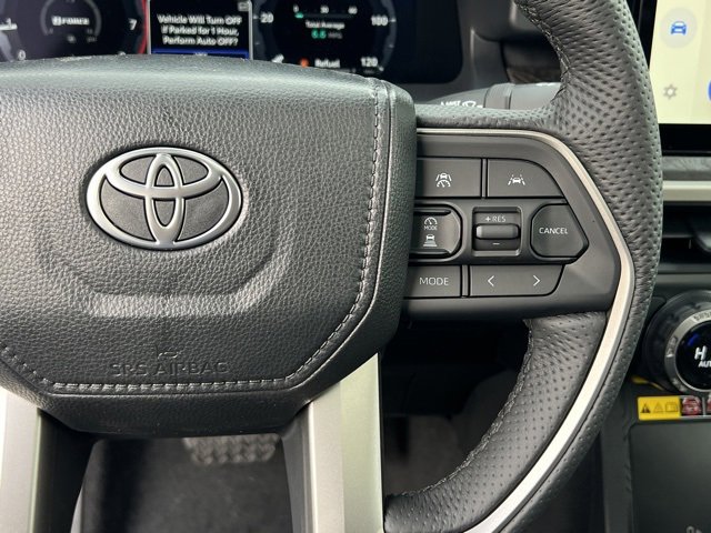 Vehicle image 22 of 34