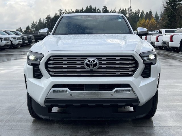 Vehicle image 8 of 34