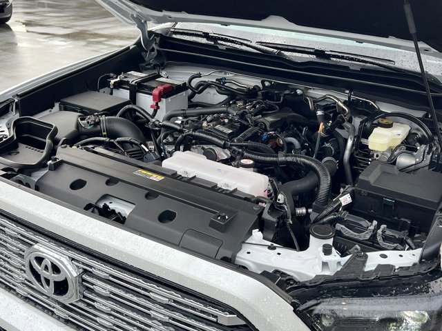 Vehicle image 9 of 34