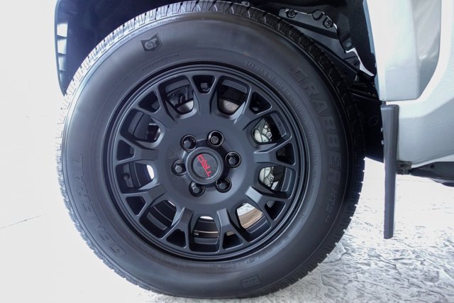 Vehicle image 6 of 30