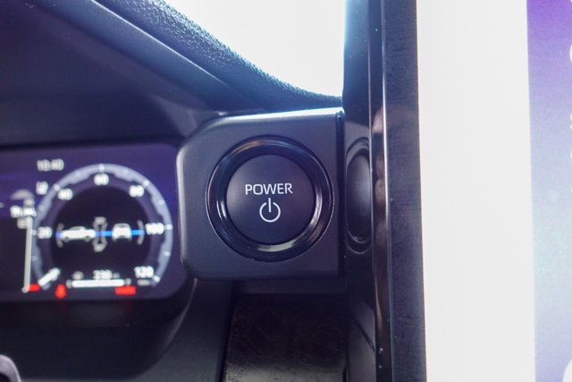 Vehicle image 26 of 30