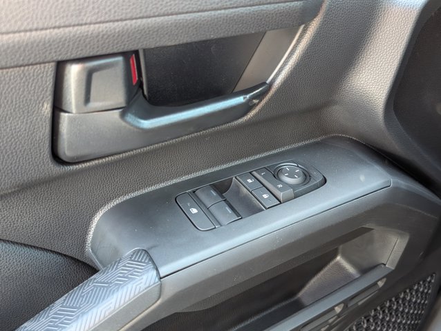 Vehicle image 14 of 24