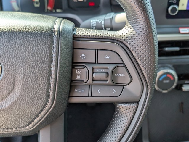 Vehicle image 17 of 24