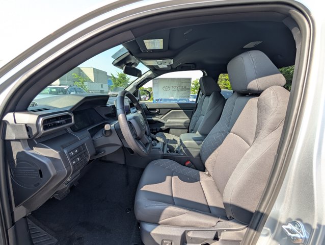 Vehicle image 11 of 24