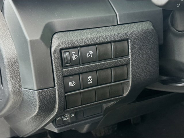 Vehicle image 6 of 11