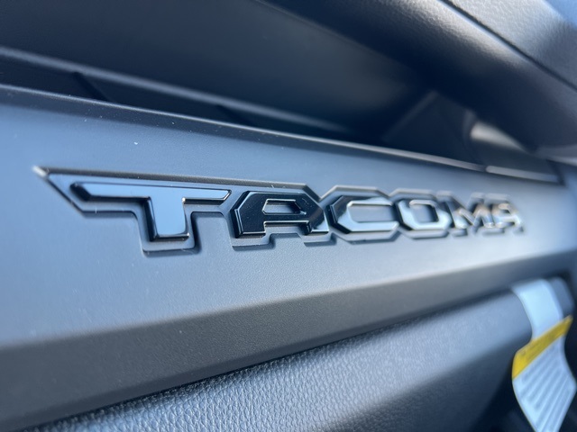 Vehicle image 9 of 24