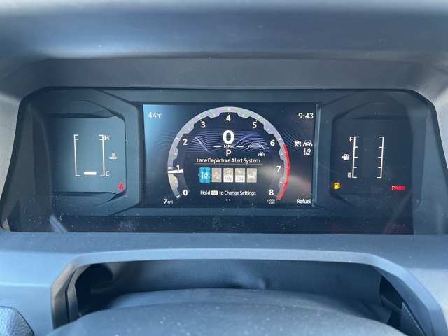 Vehicle image 16 of 24