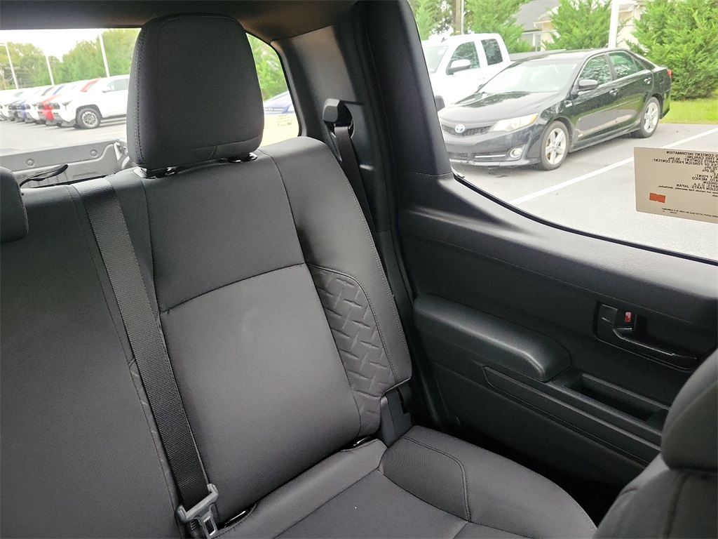 2024 Toyota Tacoma SR Image 14 of 20