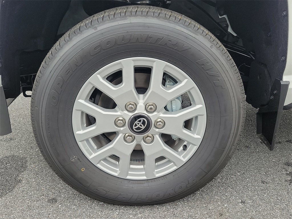 2024 Toyota Tacoma SR Image 18 of 20