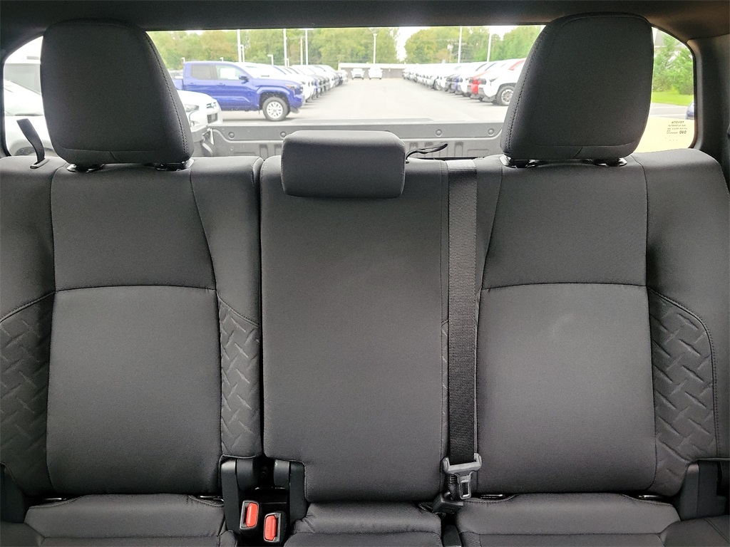 2024 Toyota Tacoma SR Image 13 of 20