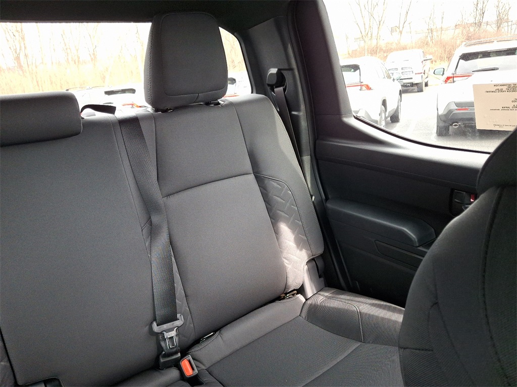 2024 Toyota Tacoma SR Image 14 of 20
