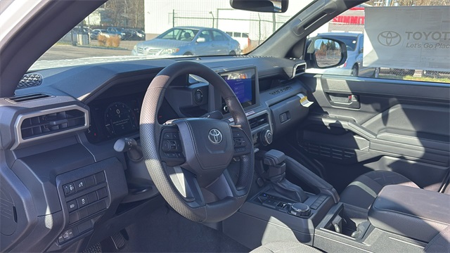 Vehicle image 8 of 26