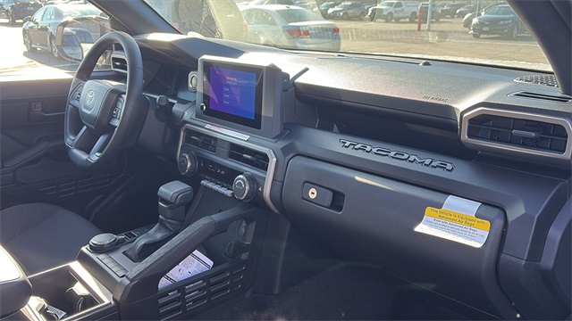 Vehicle image 24 of 26