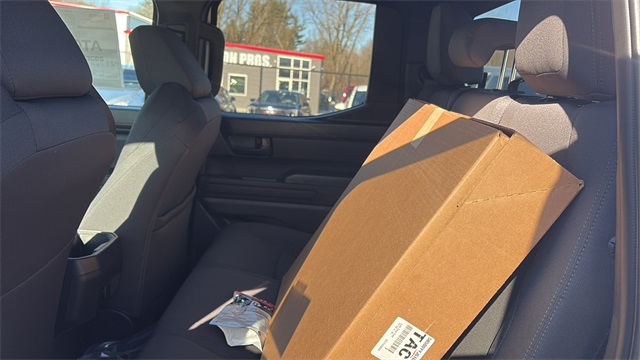 Vehicle image 20 of 26