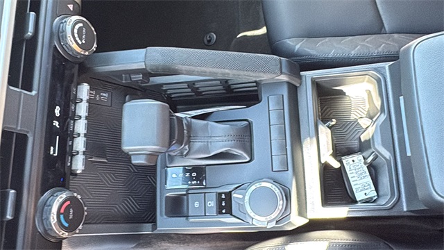 Vehicle image 12 of 26
