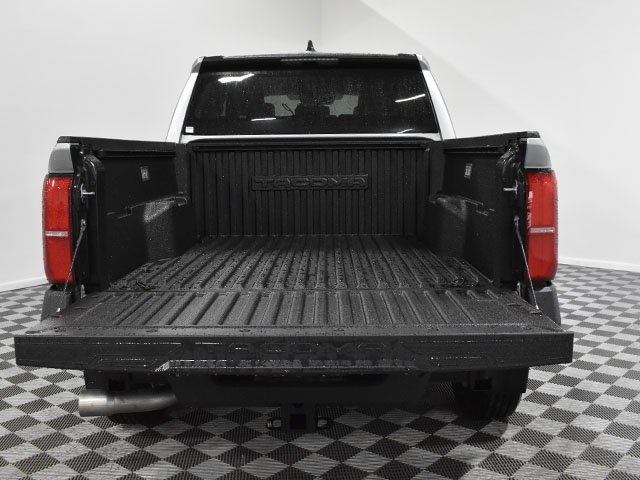 Vehicle image 10 of 13
