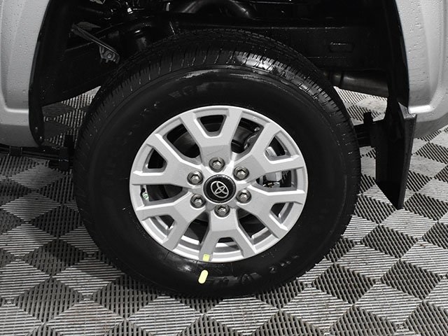Vehicle image 12 of 13