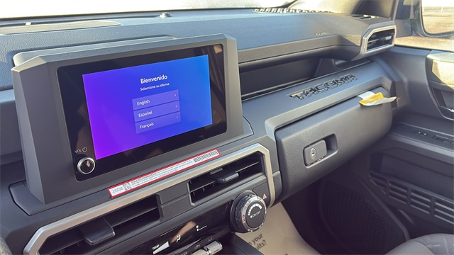 Vehicle image 11 of 29