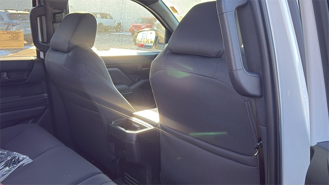 Vehicle image 24 of 29