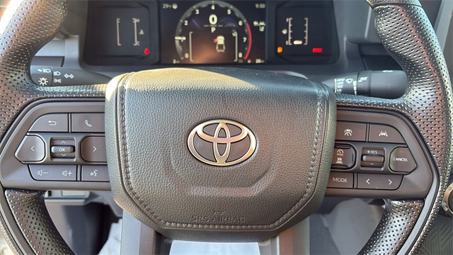 Vehicle image 16 of 29