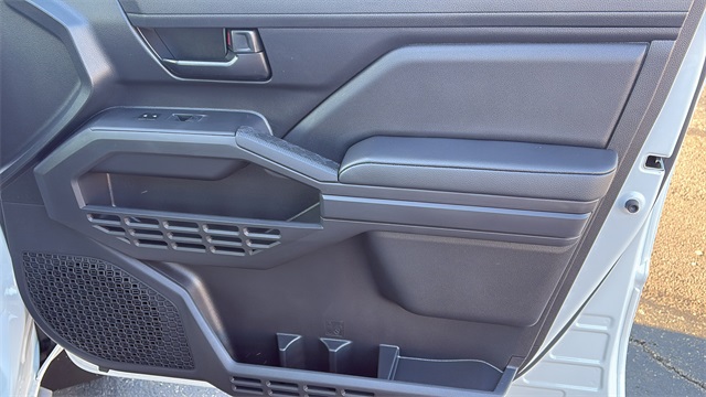 Vehicle image 29 of 29