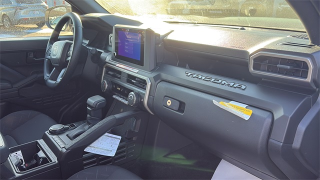Vehicle image 27 of 29