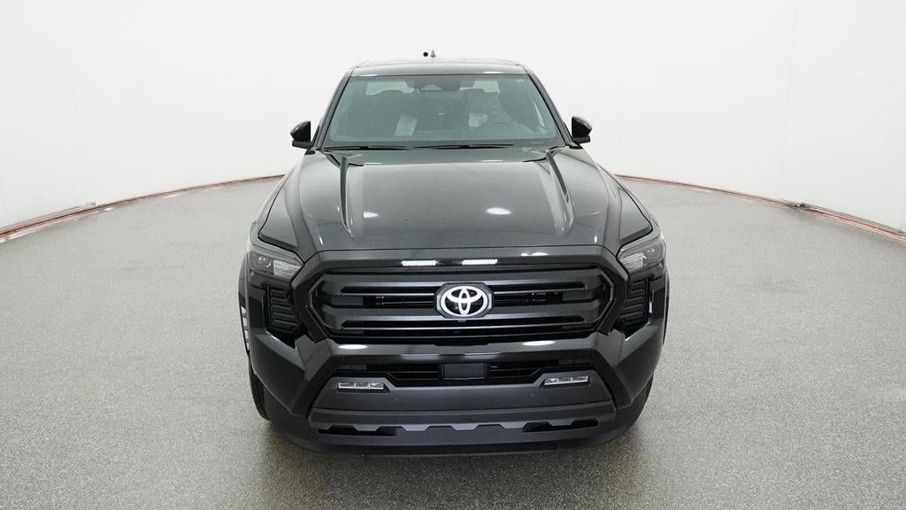 Vehicle image 6 of 33