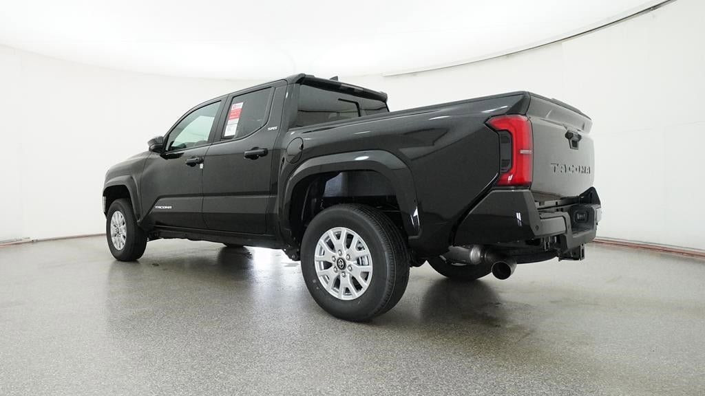 Vehicle image 28 of 33