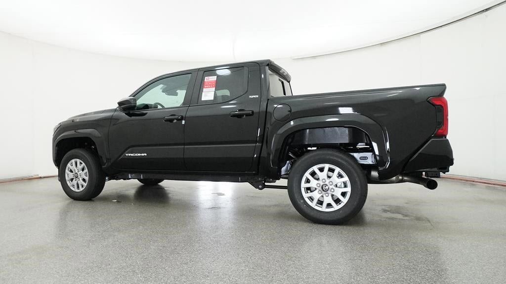 Vehicle image 25 of 33