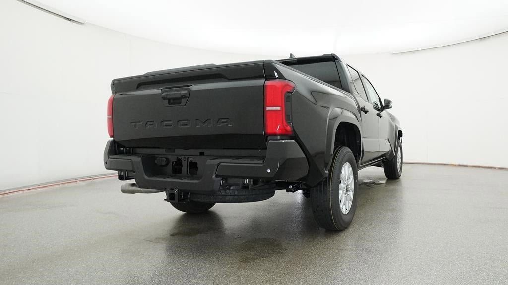 Vehicle image 17 of 33