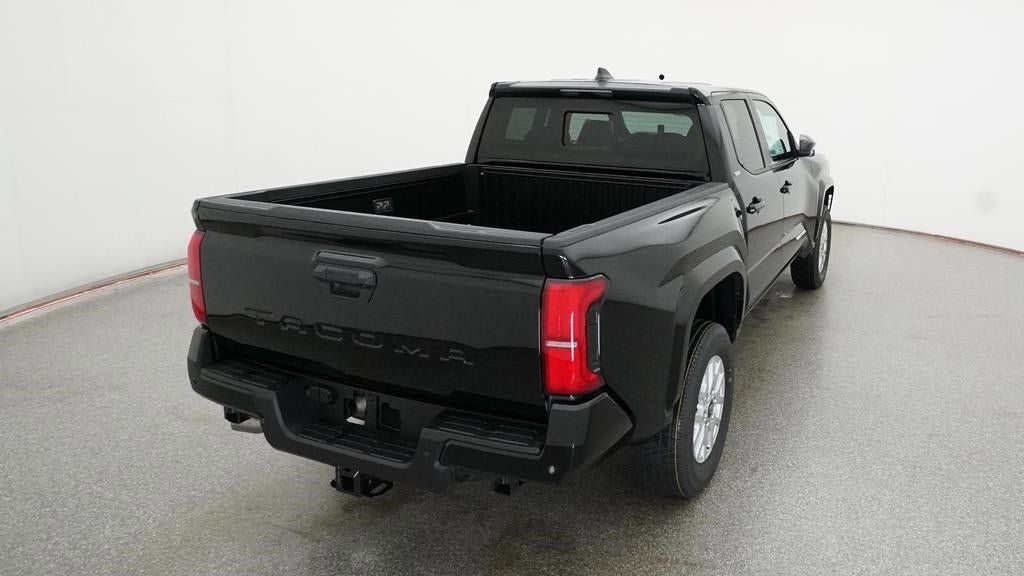 Vehicle image 18 of 33