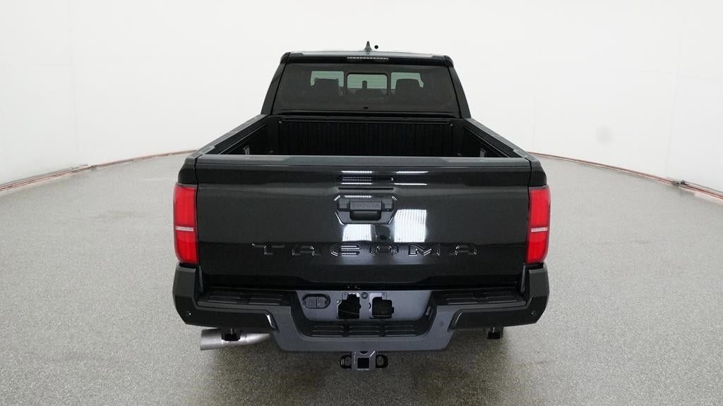 Vehicle image 22 of 33