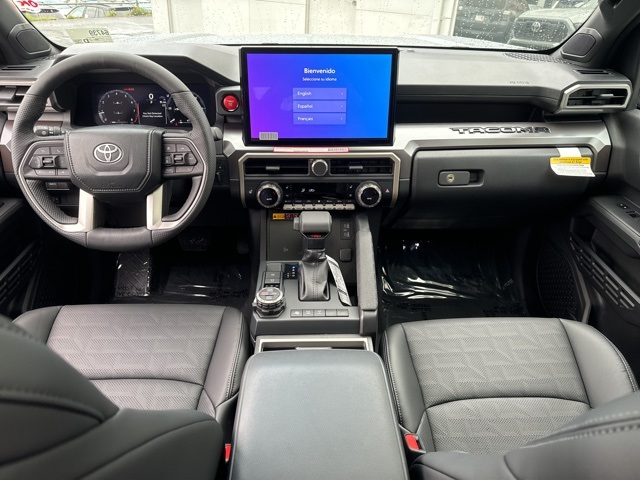 Vehicle image 16 of 20